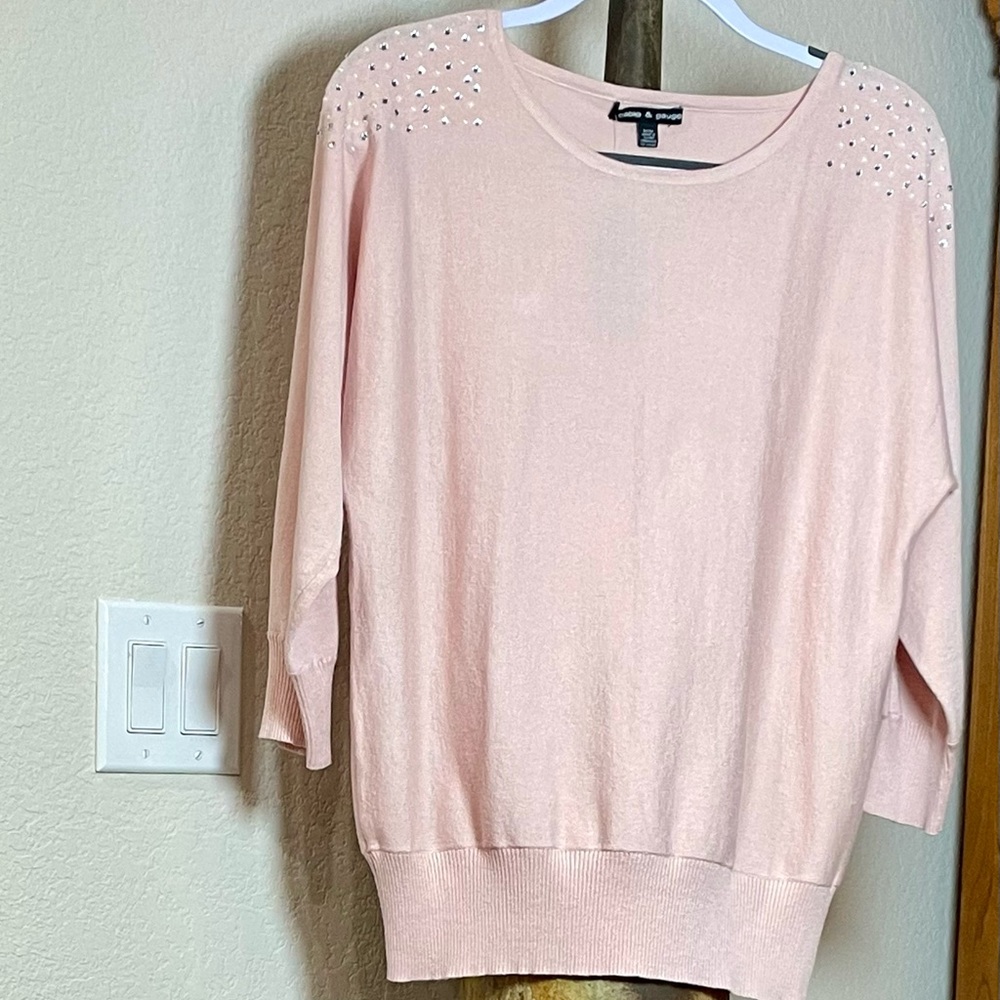 NWT Cable & Gauge Fancy Pink Crew Neck Embellished Sweater Ladies M